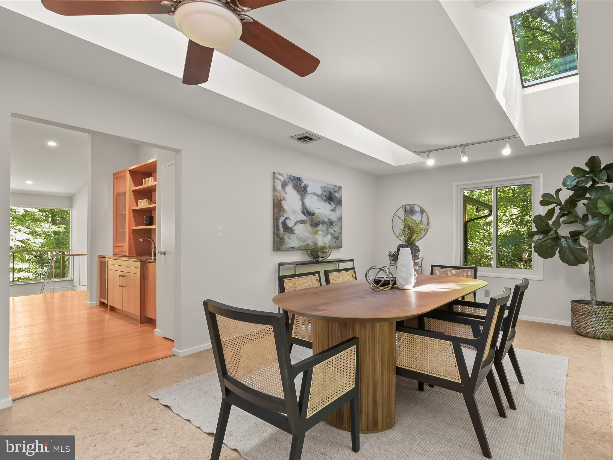 CARDEROCK SPRINGS - Residential