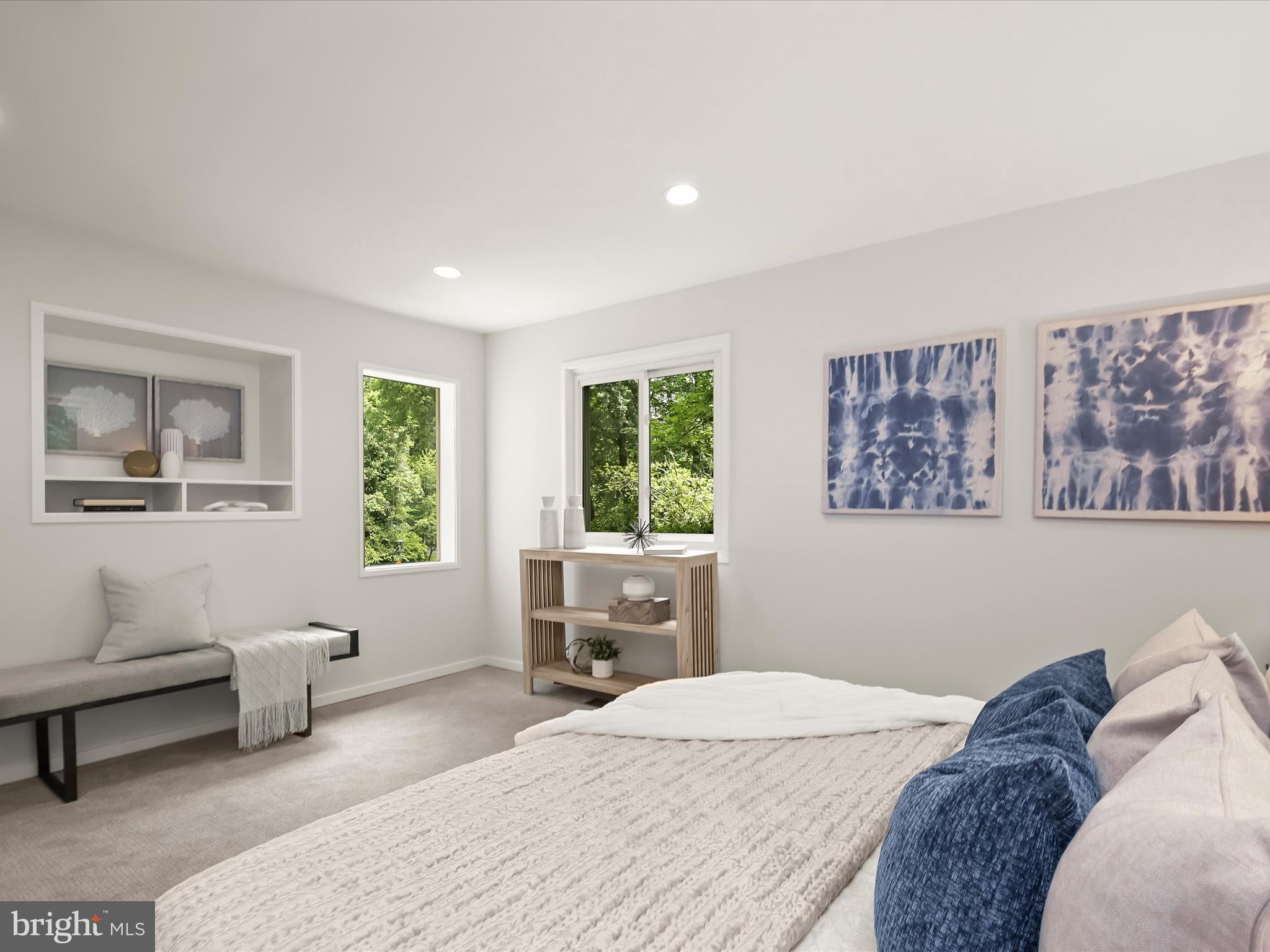 CARDEROCK SPRINGS - Residential