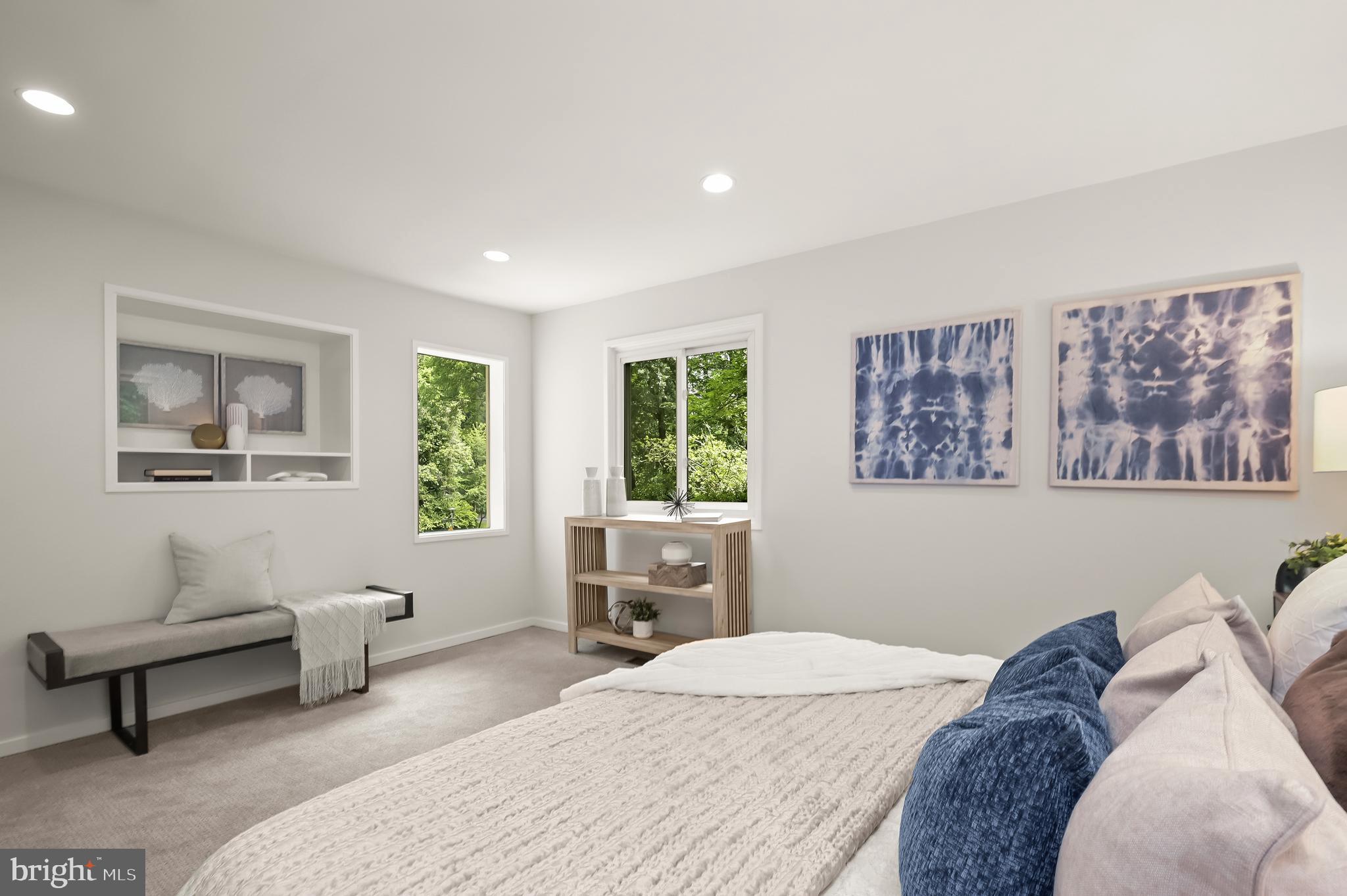 CARDEROCK SPRINGS - Residential