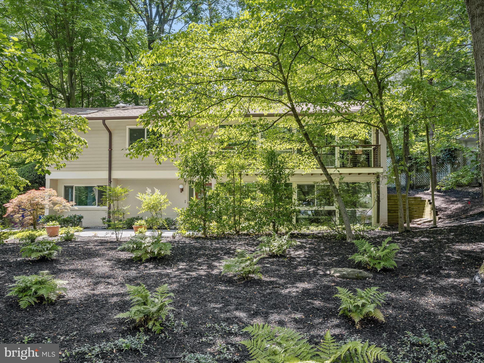 CARDEROCK SPRINGS - Residential