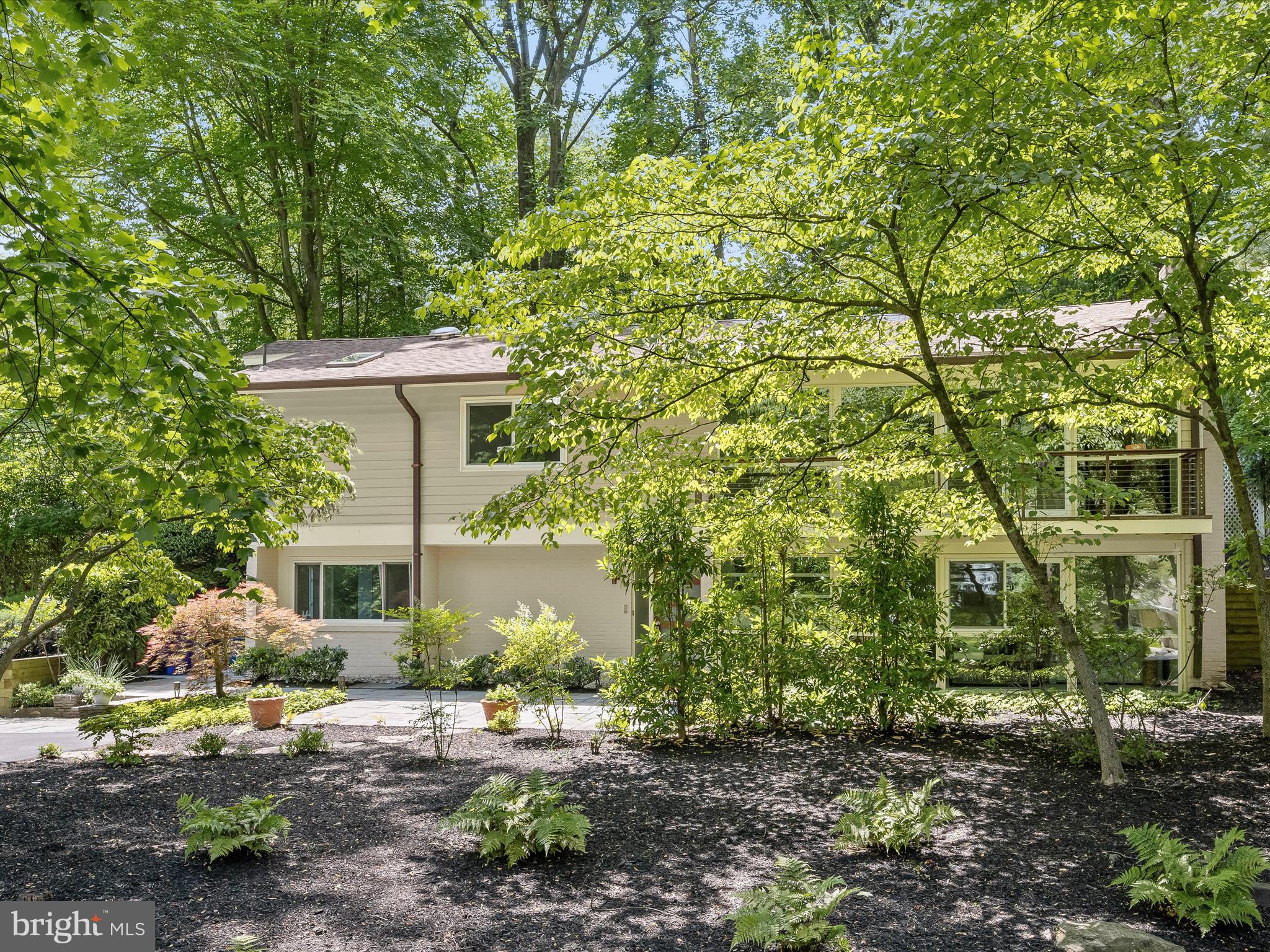 CARDEROCK SPRINGS - Residential