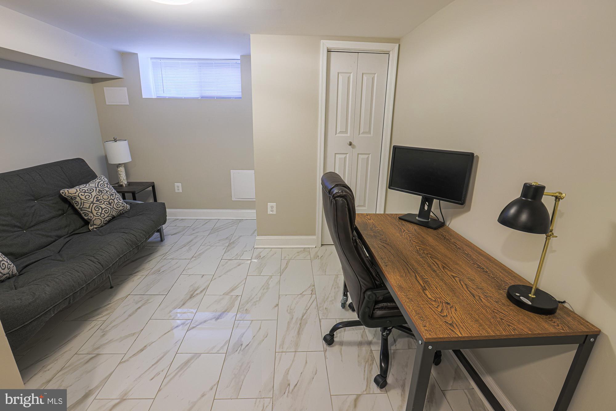MILTON-MONTFORD - Residential