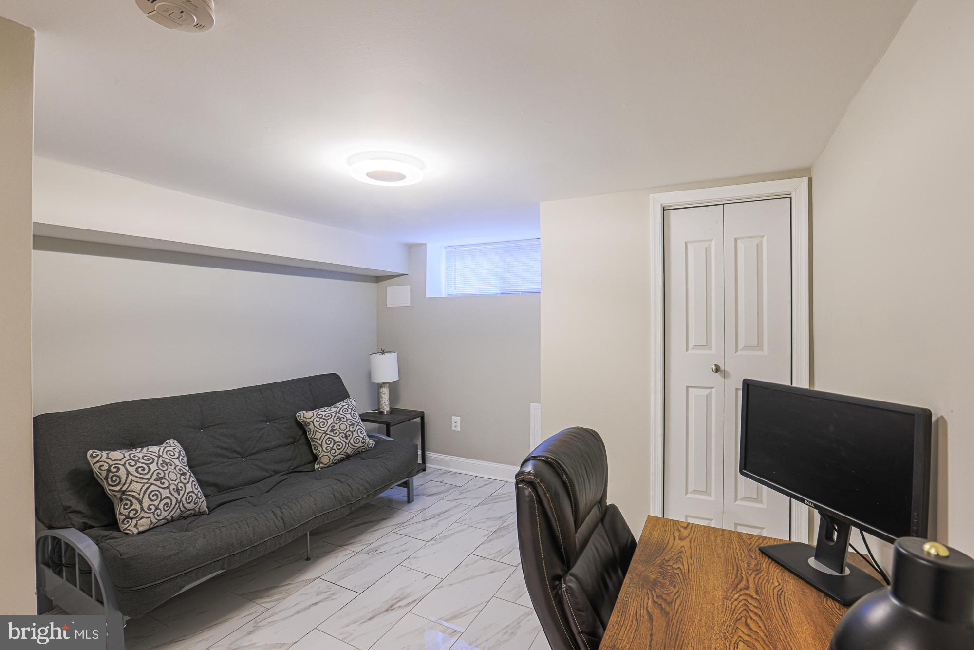 MILTON-MONTFORD - Residential