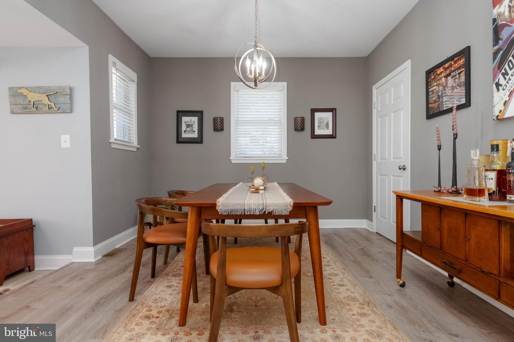 FALLSTON MANOR - Residential