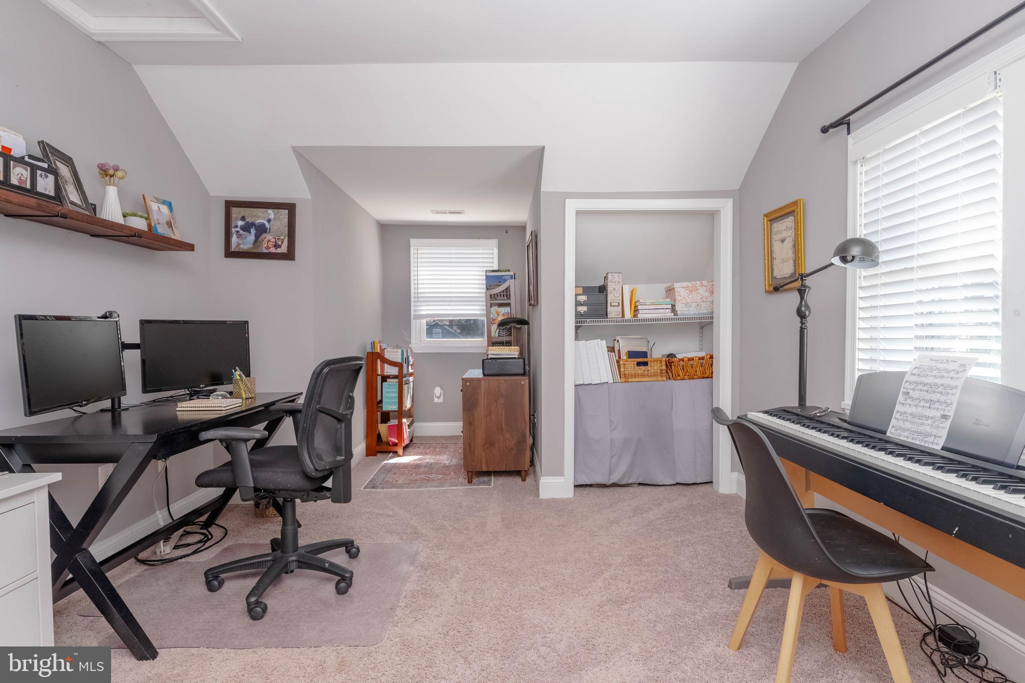 FALLSTON MANOR - Residential