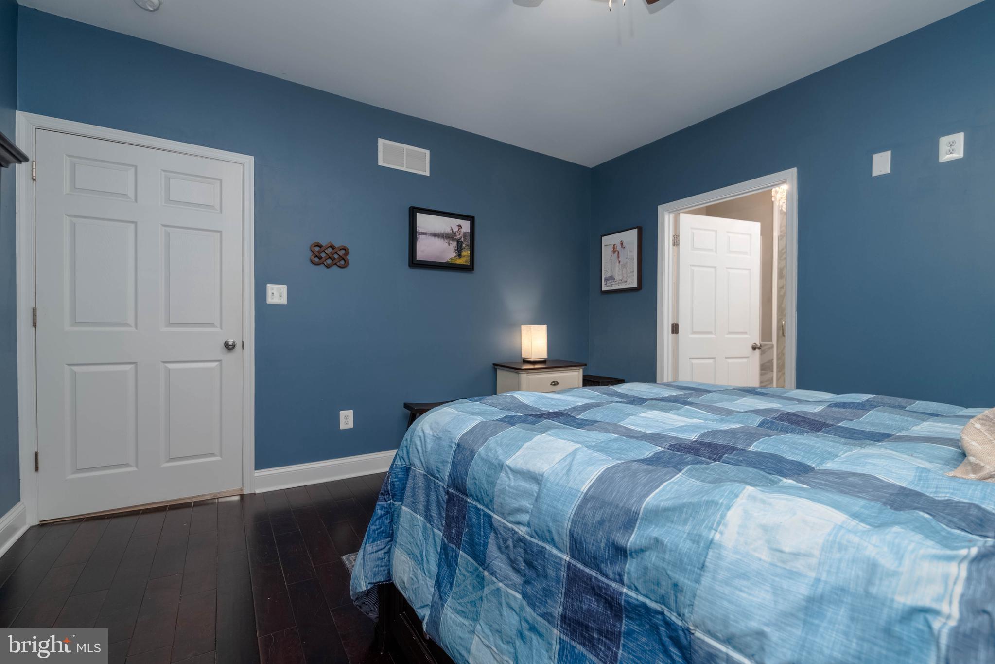 FALLSTON MANOR - Residential