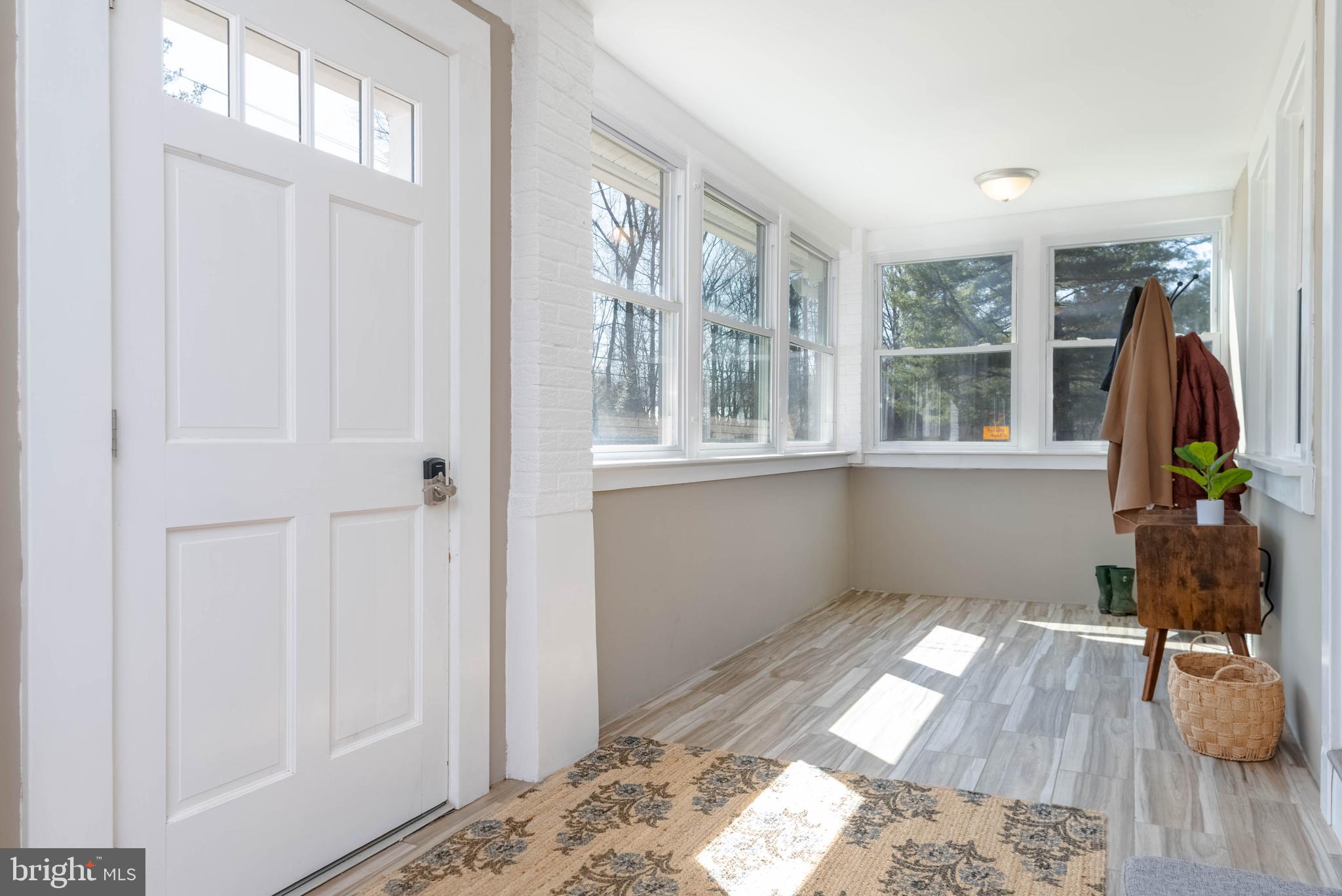 FALLSTON MANOR - Residential