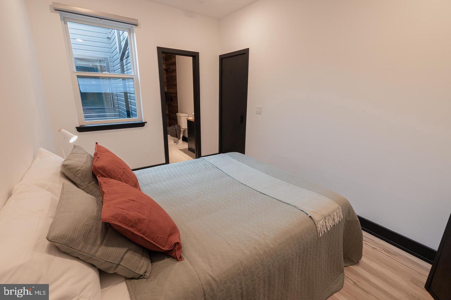 TEMPLE UNIVERSITY - Residential Lease