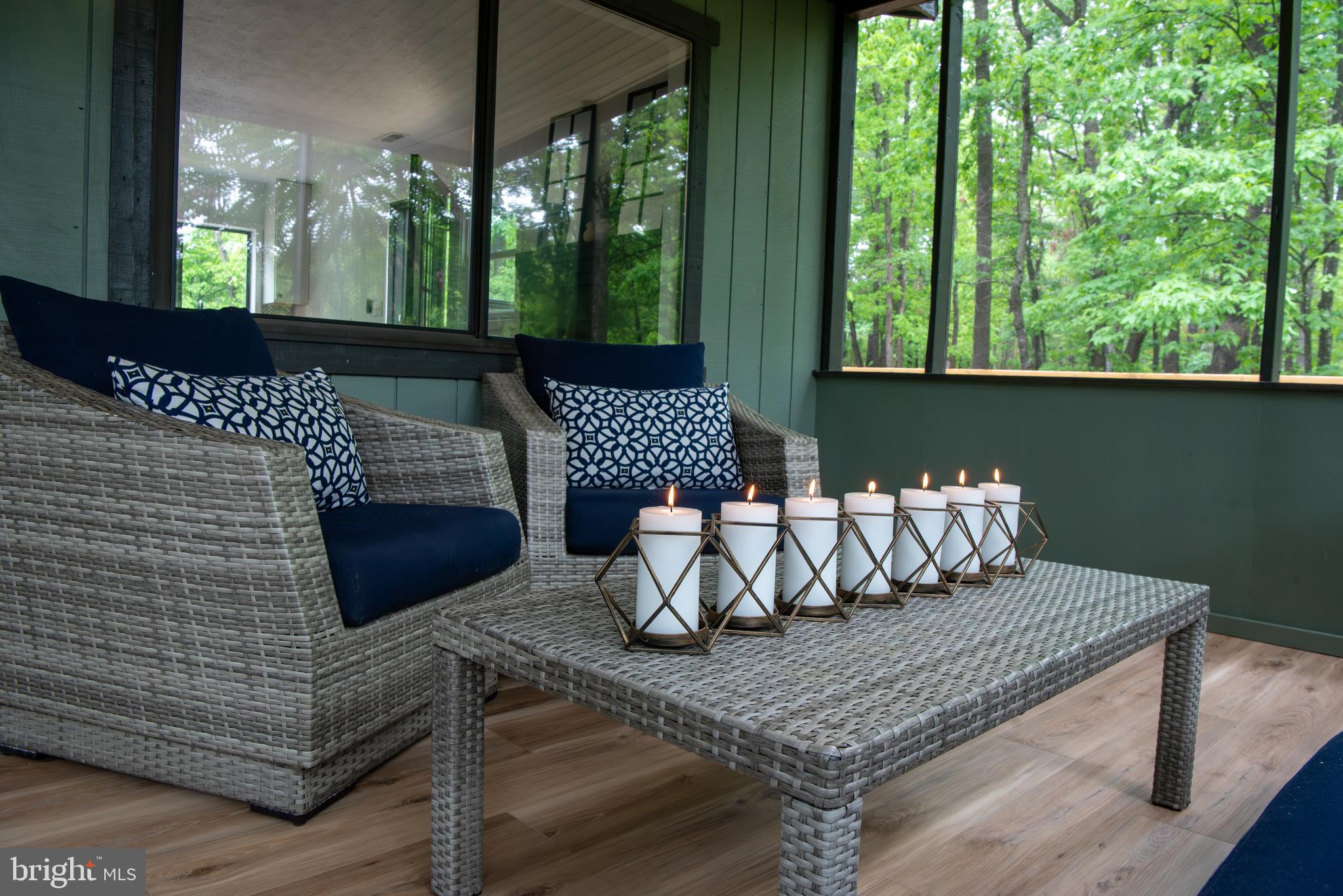 CABIN AT LOST RIVER - Residential