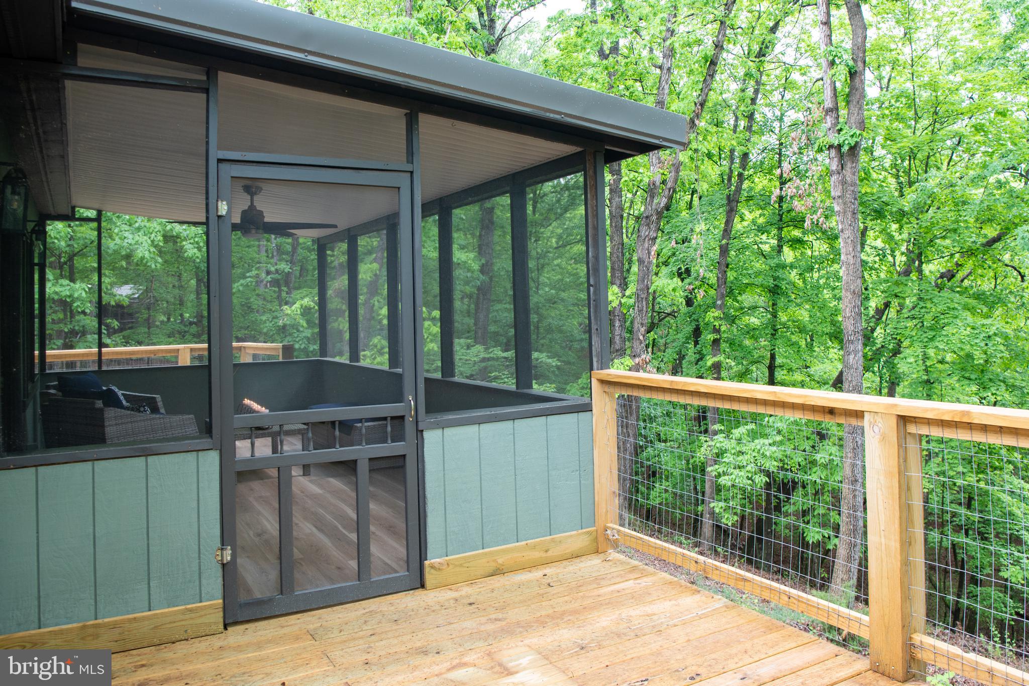 CABIN AT LOST RIVER - Residential