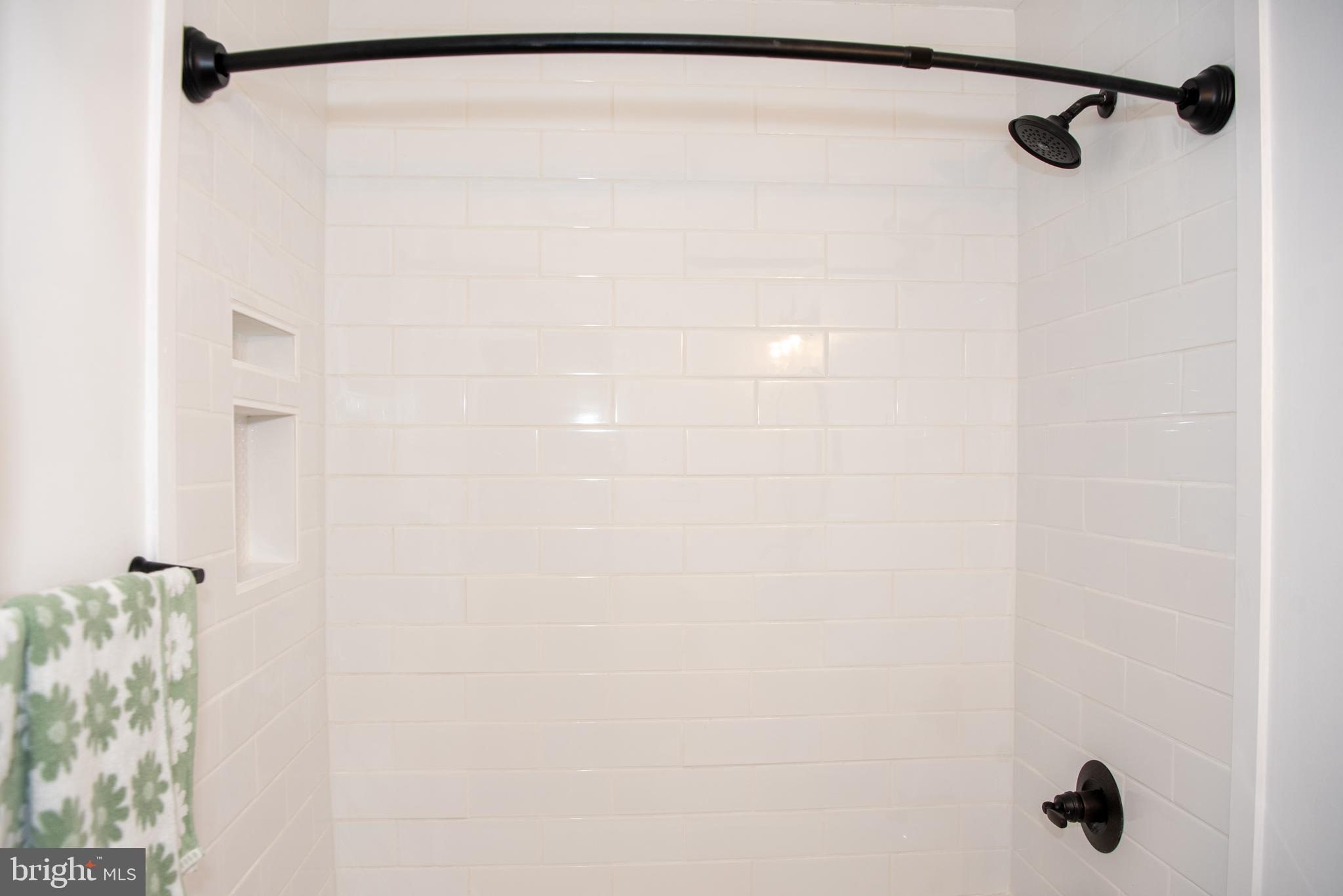 CABIN AT LOST RIVER - Residential