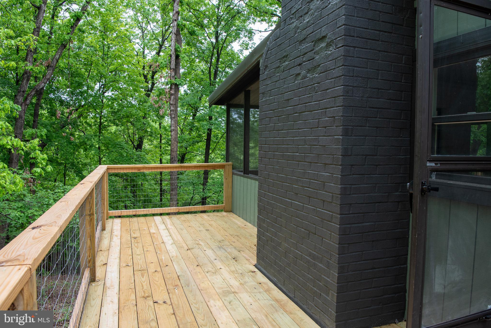 CABIN AT LOST RIVER - Residential