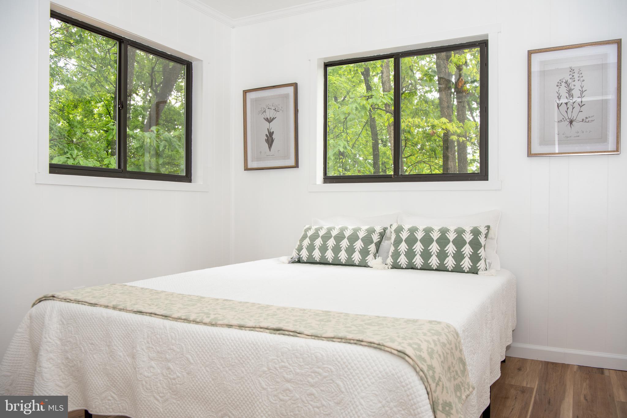 CABIN AT LOST RIVER - Residential