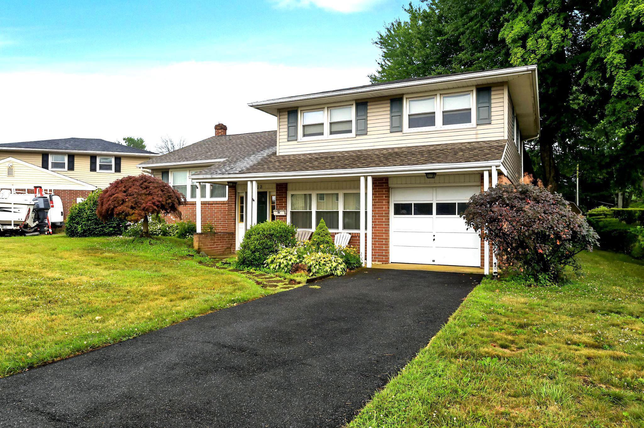 2702 PECKSNIFF ROAD