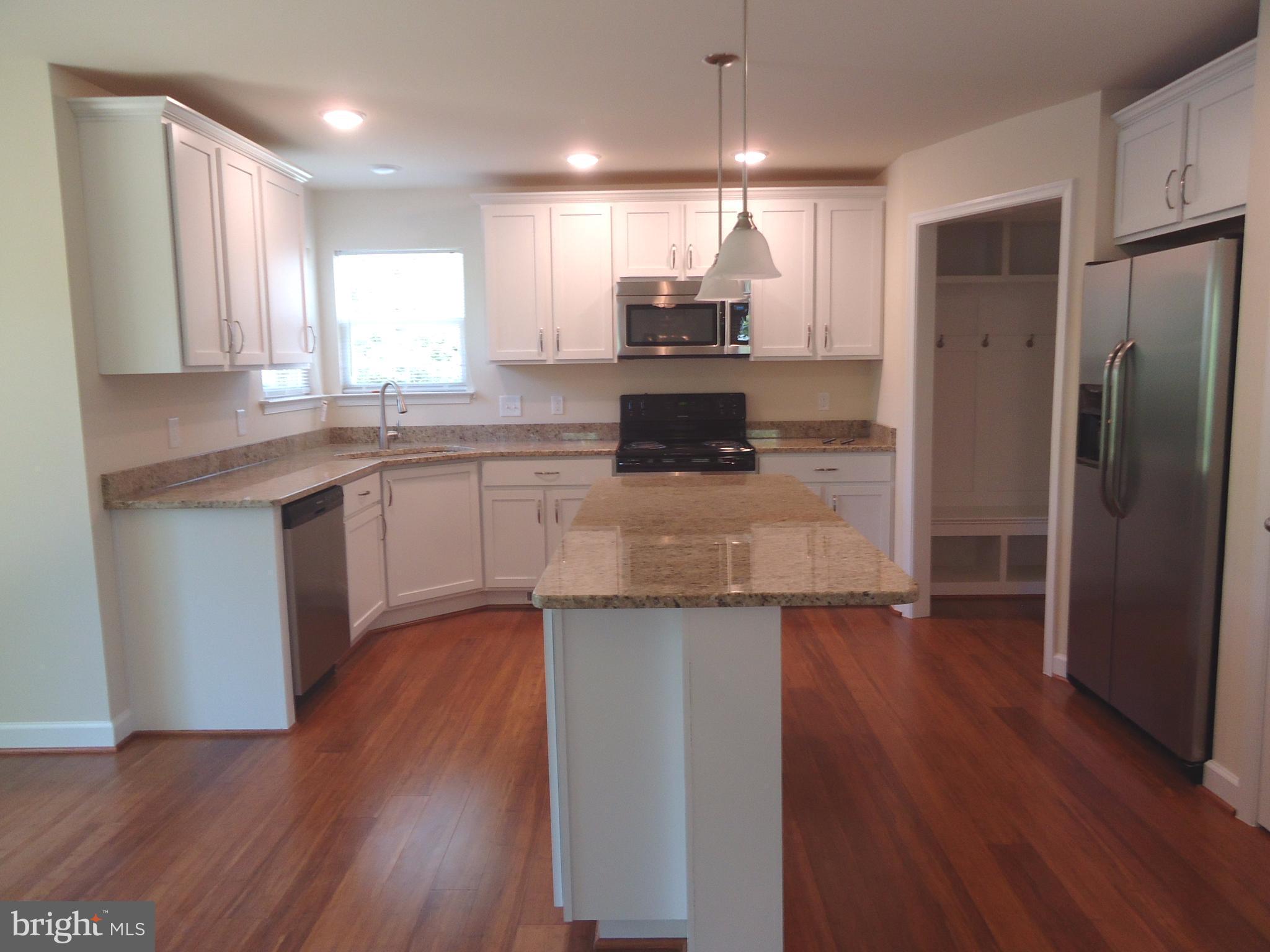 DABNEY WOODS - Residential Lease