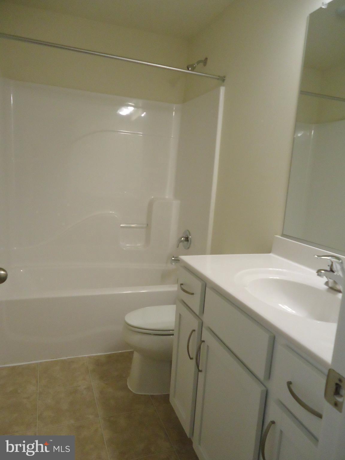 DABNEY WOODS - Residential Lease