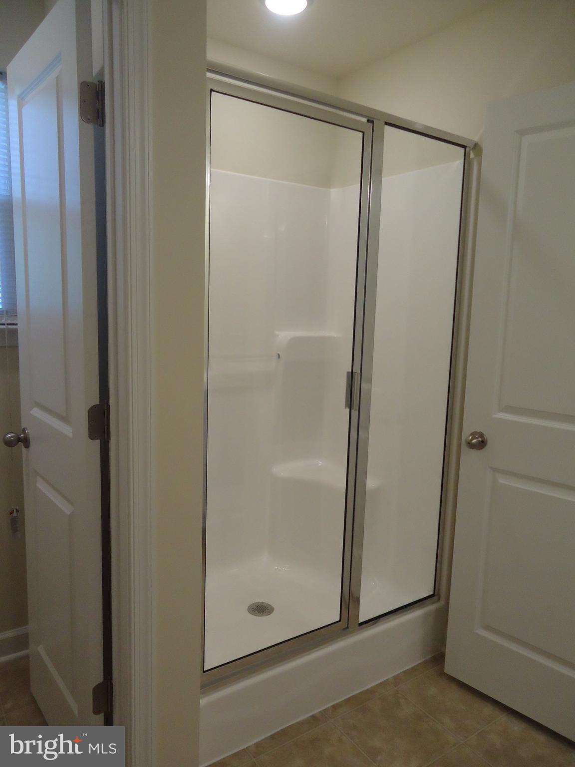 DABNEY WOODS - Residential Lease