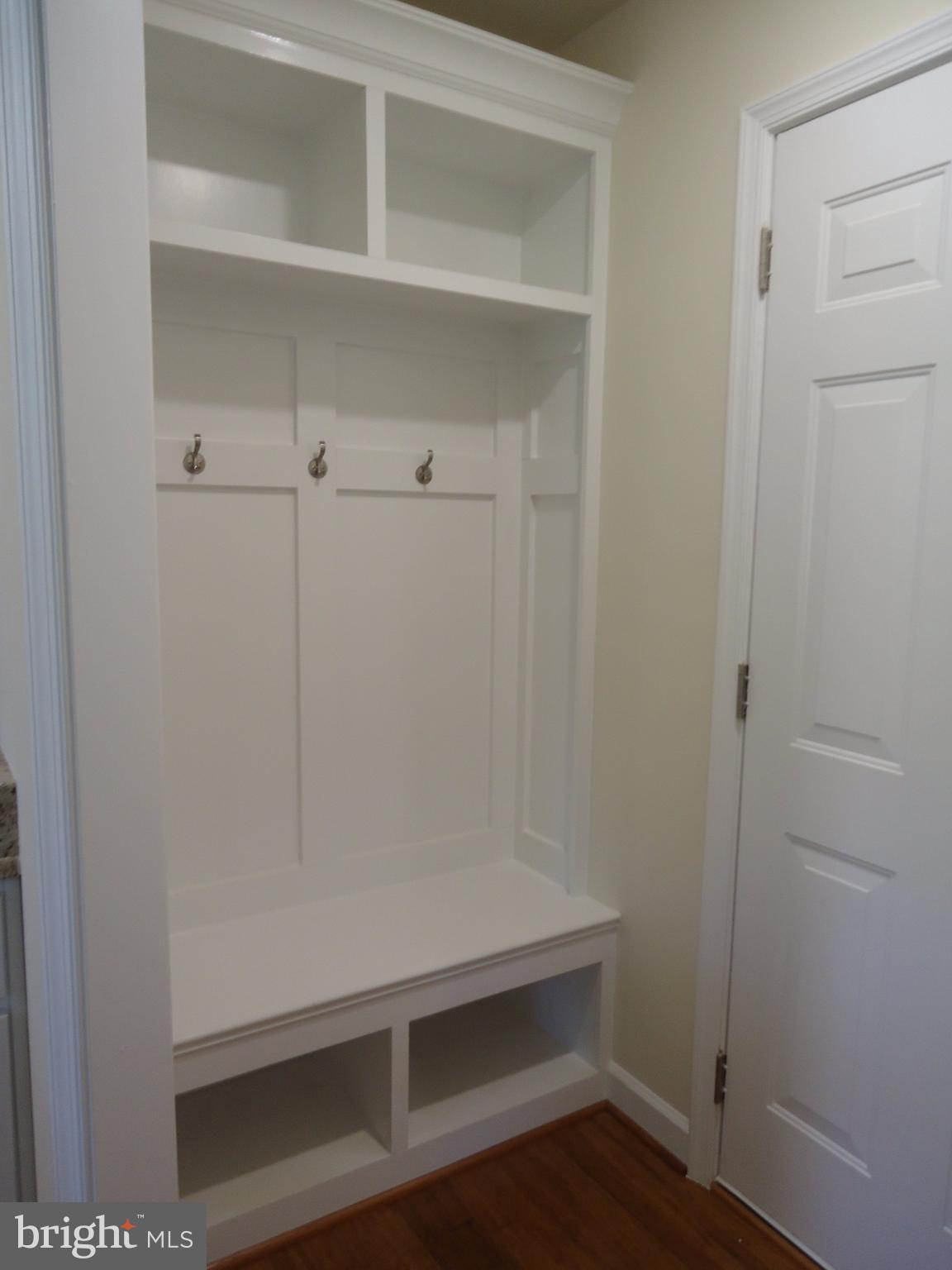 DABNEY WOODS - Residential Lease