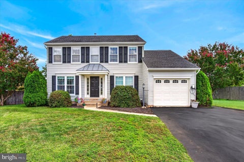 Homes For Sale - 13927 Rutgers Court<br/> WOODBRIDGE, VA 22193