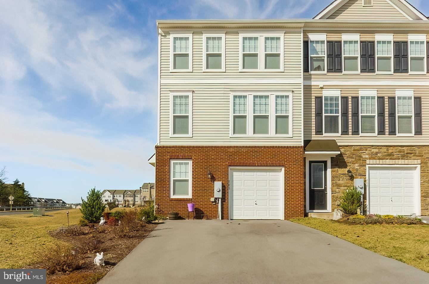 FIELDSTONE - Residential