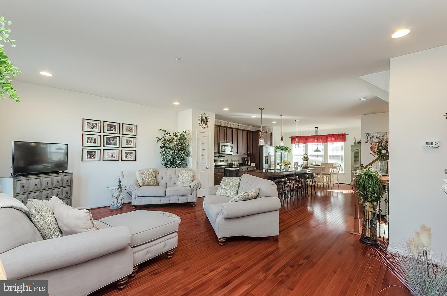 FIELDSTONE - Residential