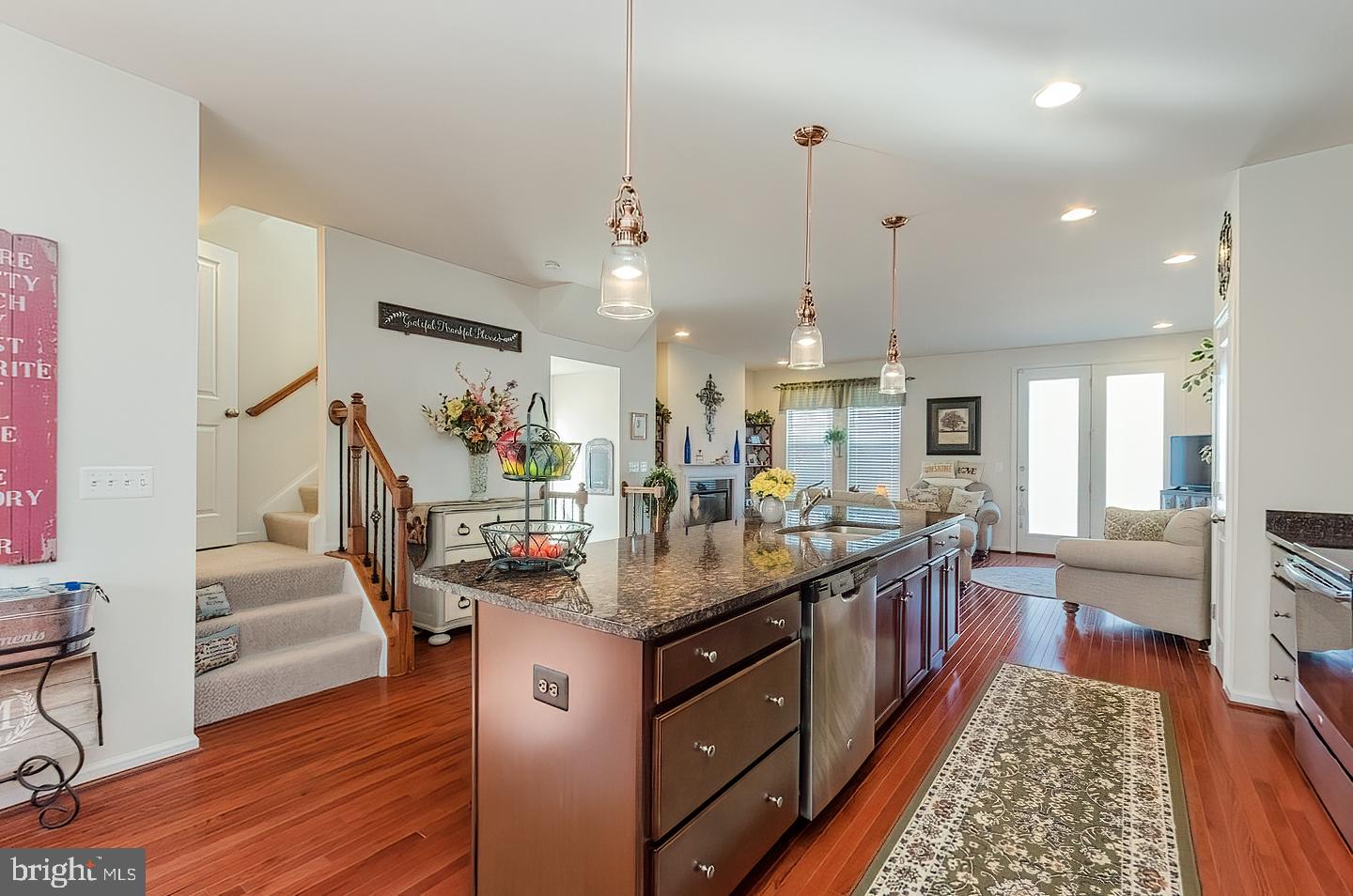 FIELDSTONE - Residential