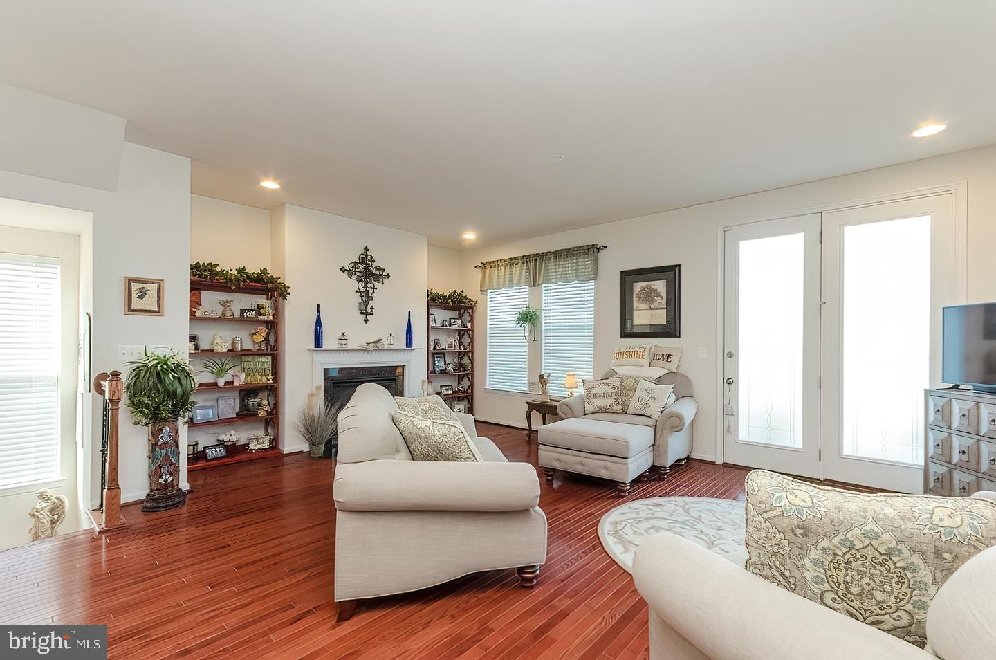 FIELDSTONE - Residential