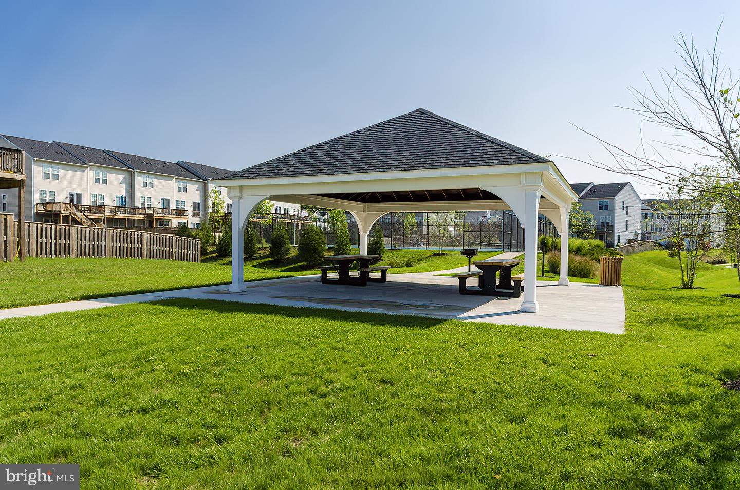 FIELDSTONE - Residential