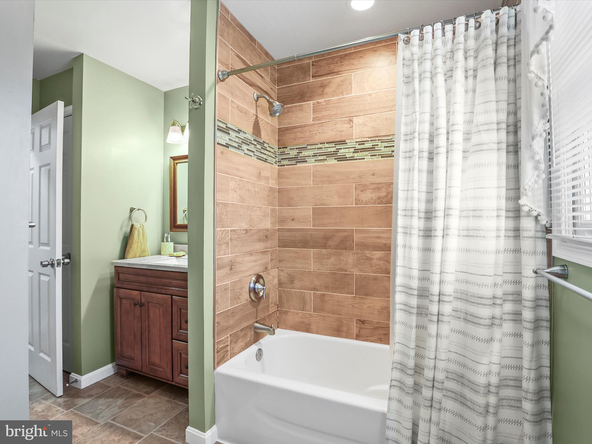 LIBERTY WOODS - Residential