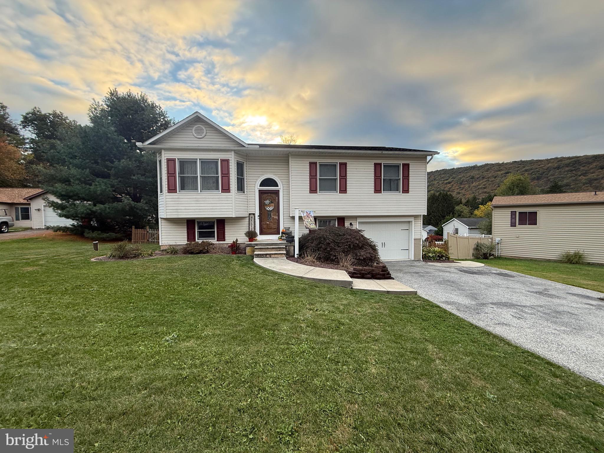 18 YANKEE DRIVE