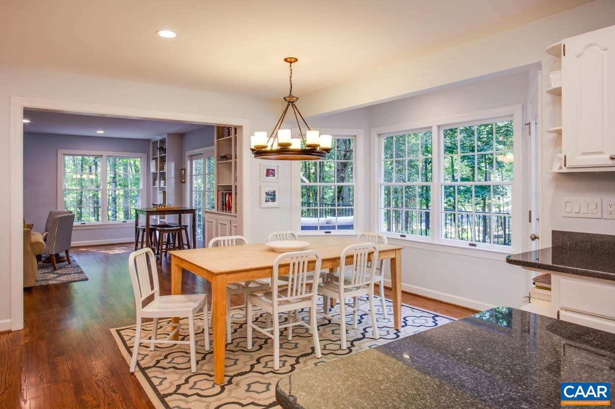 IVY OAKS - Residential