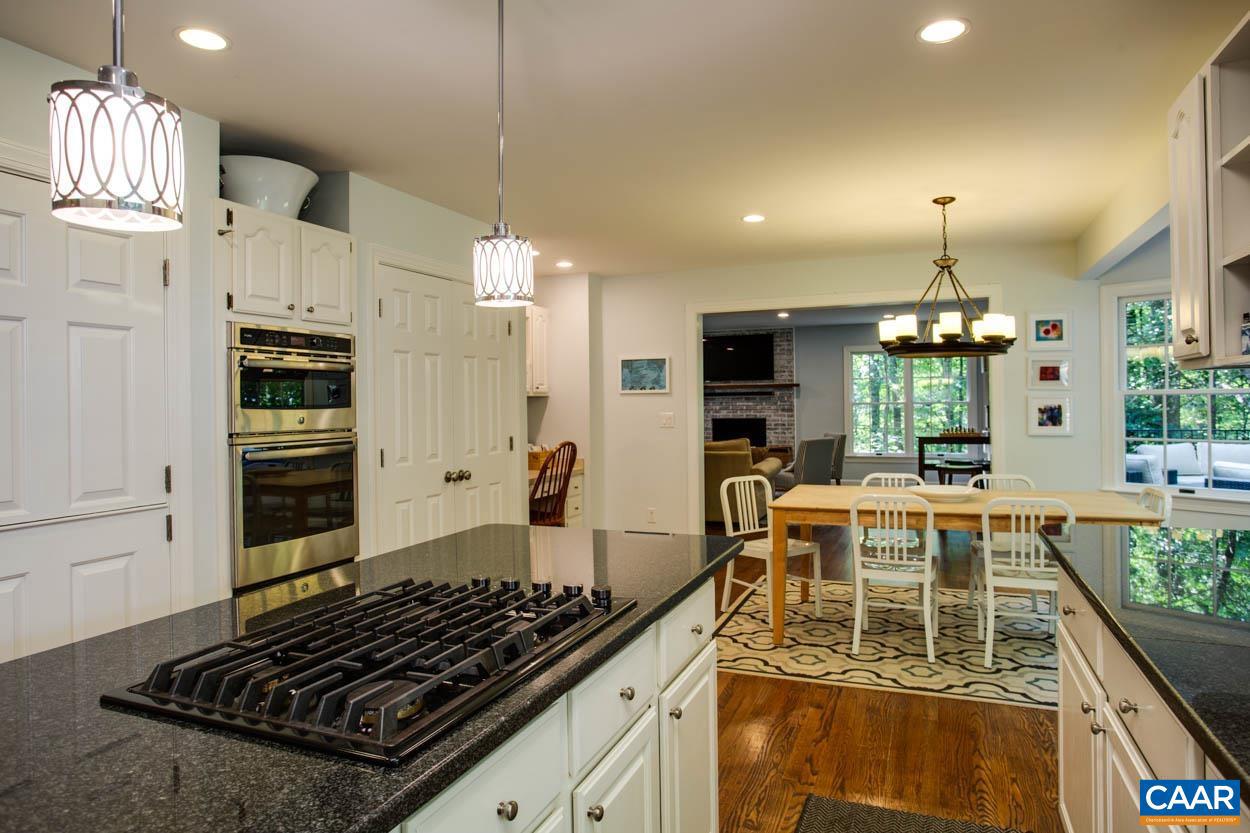 IVY OAKS - Residential