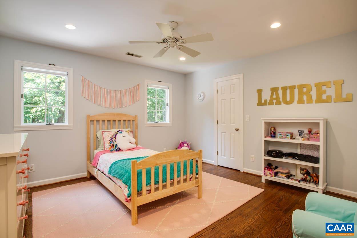 IVY OAKS - Residential