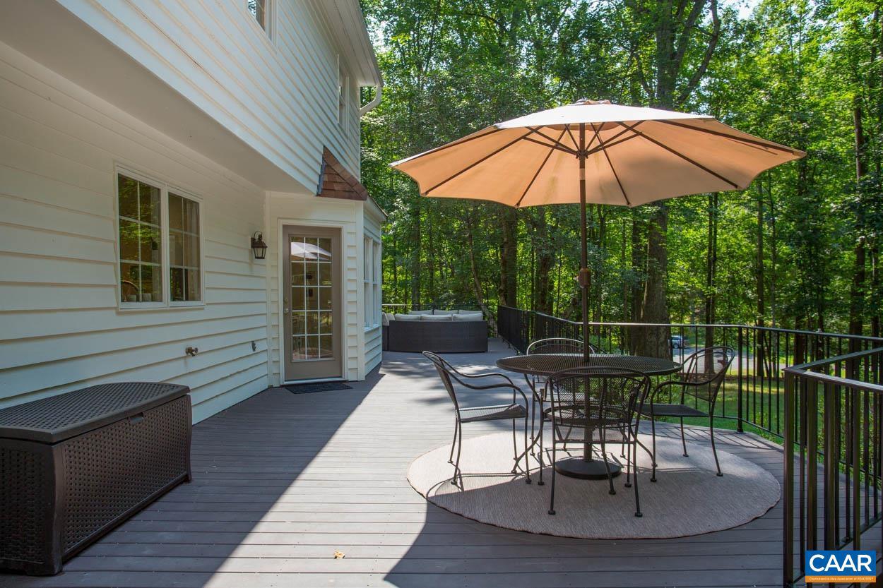 IVY OAKS - Residential