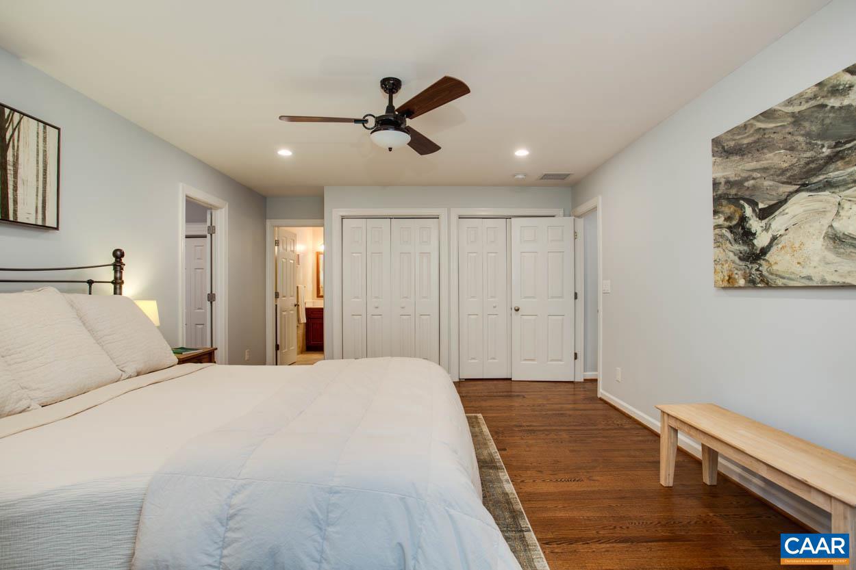 IVY OAKS - Residential