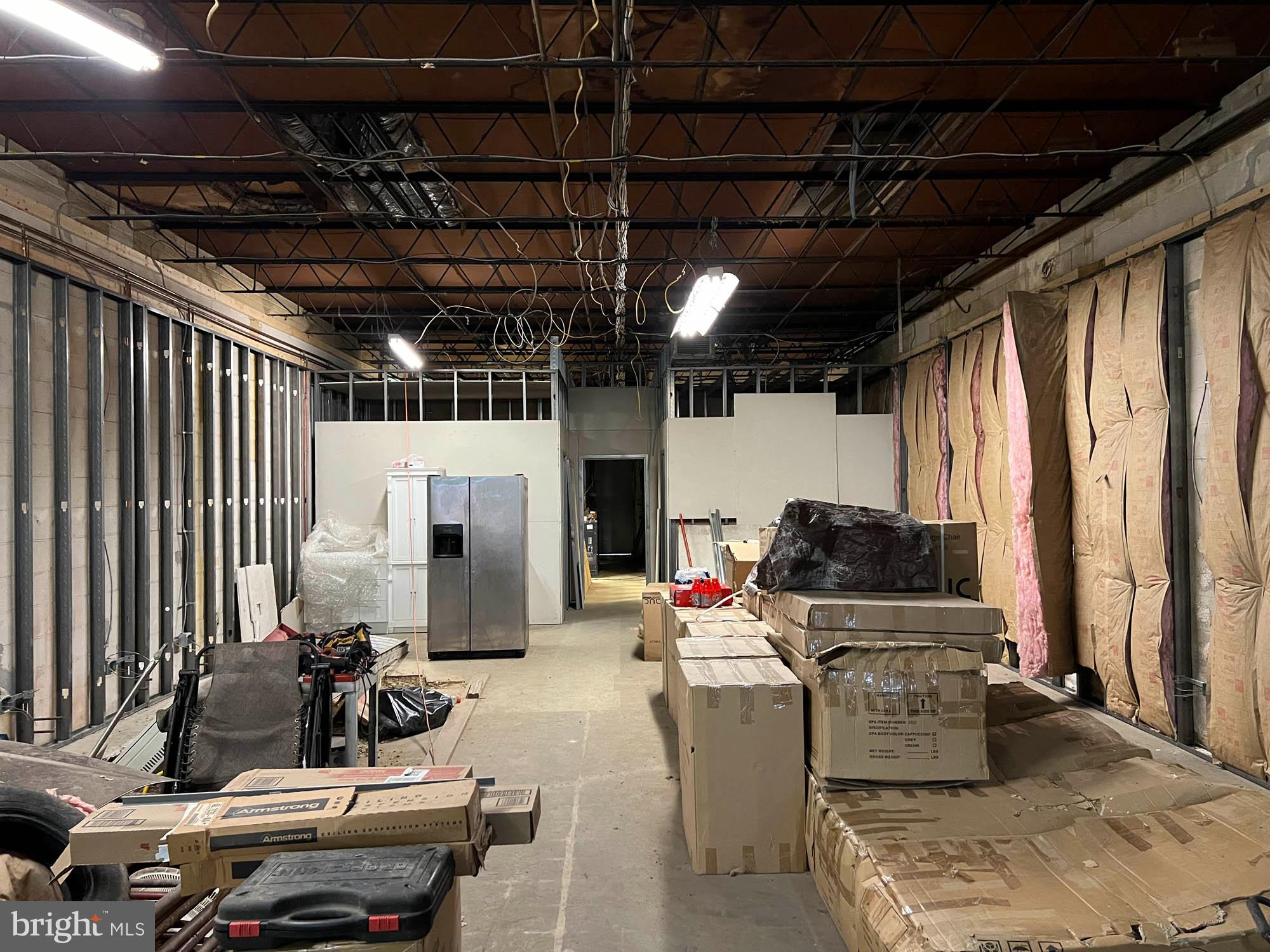 DUNDALK - Commercial Sale