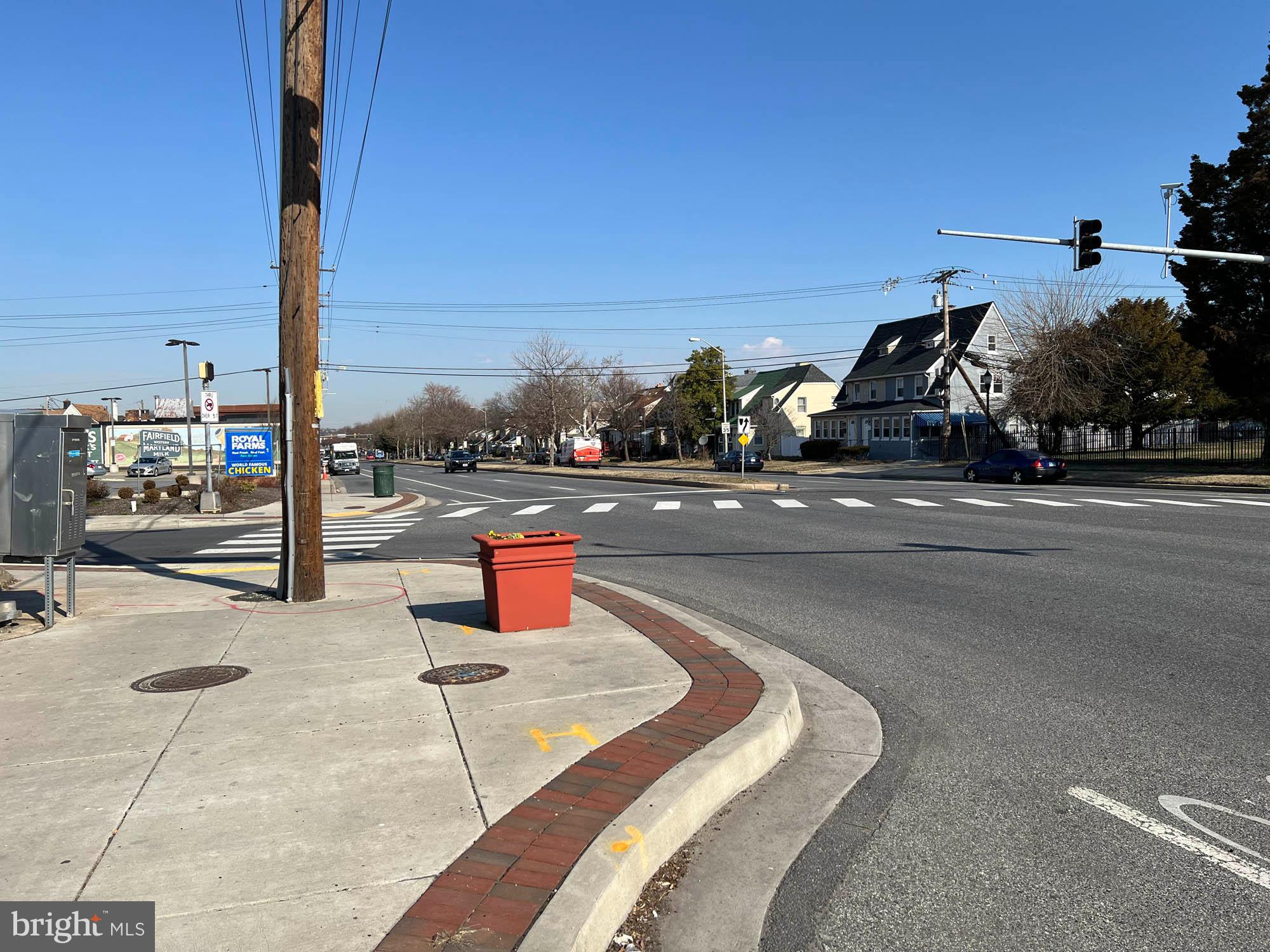 DUNDALK - Commercial Sale