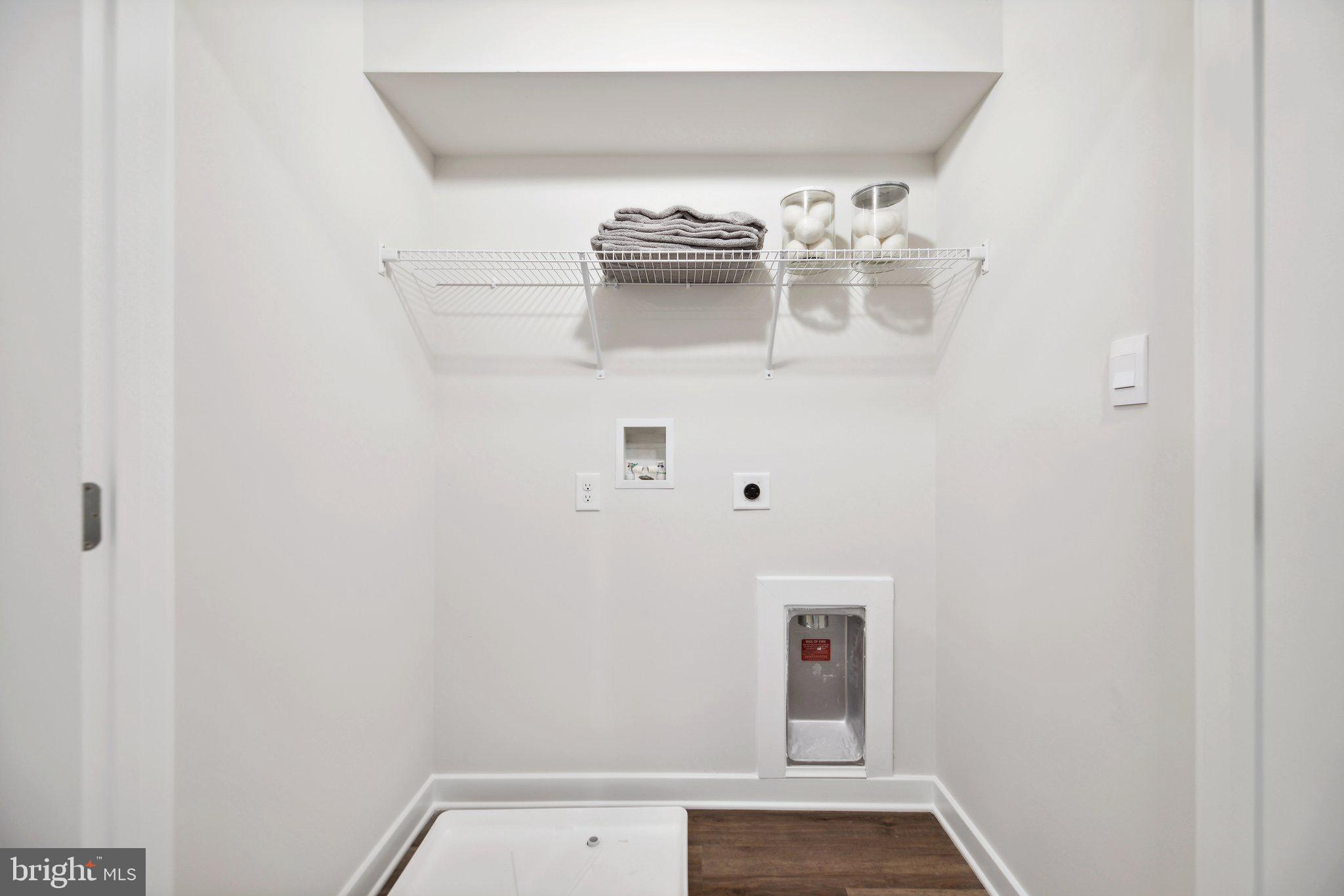 PINEGROVE - Residential