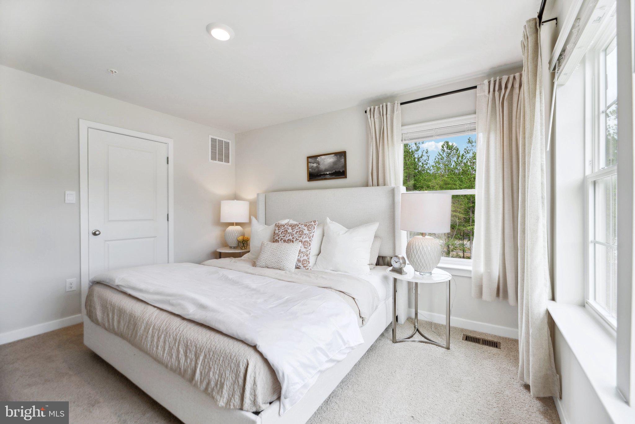 PINEGROVE - Residential