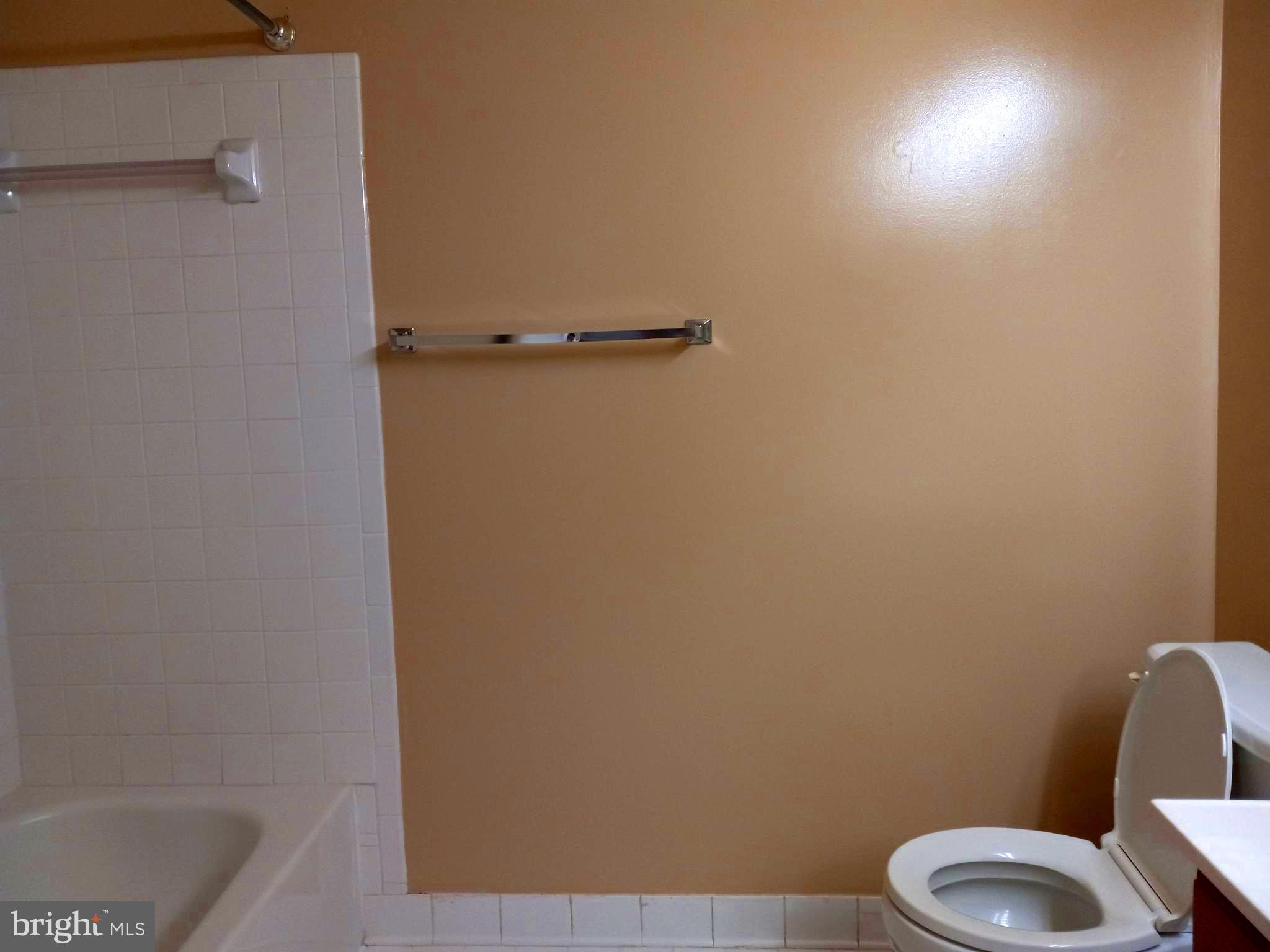 GLENSFORD CONDO - Residential Lease