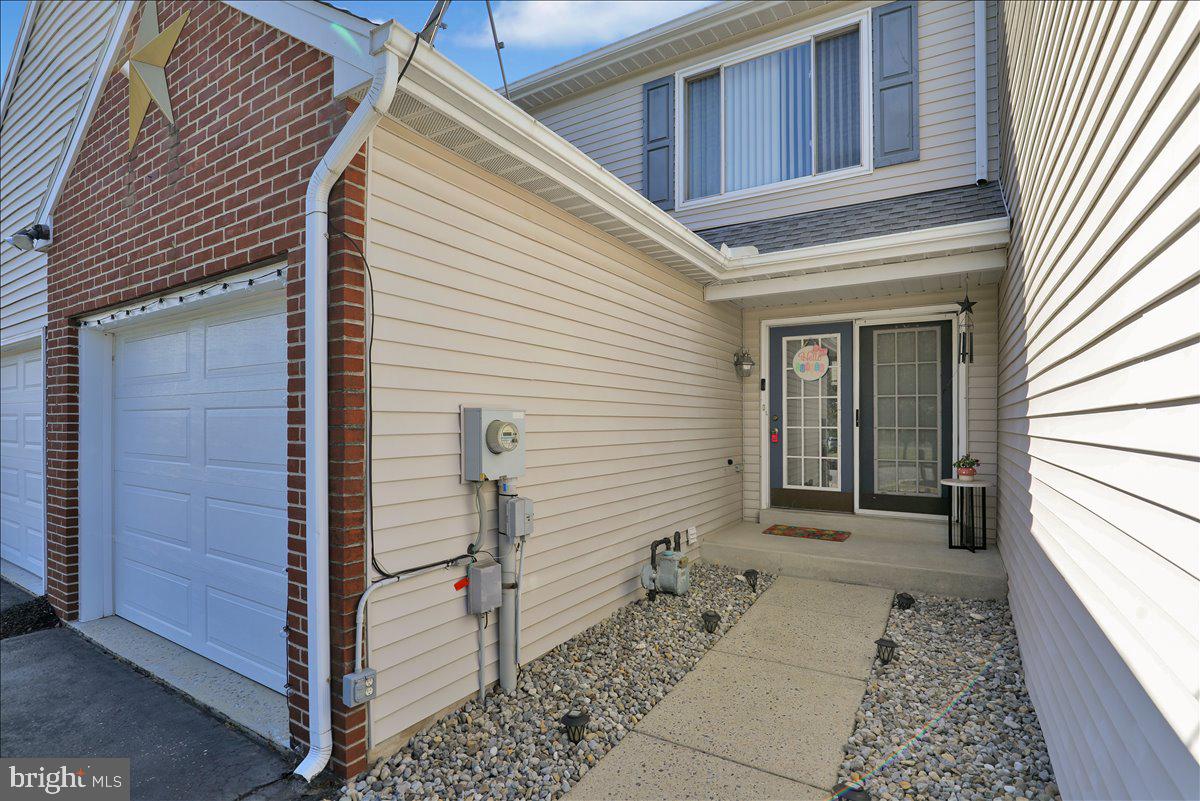 707 HAWK RIDGE DRIVE