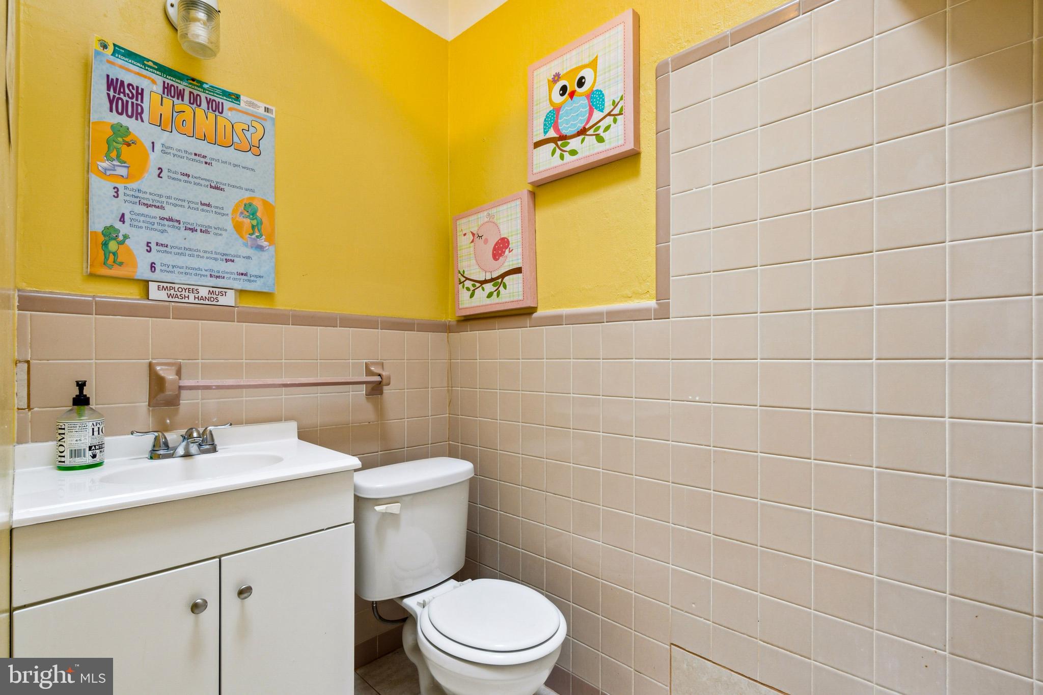 PHILADELPHIA (SOUTHWEST) - Commercial Sale