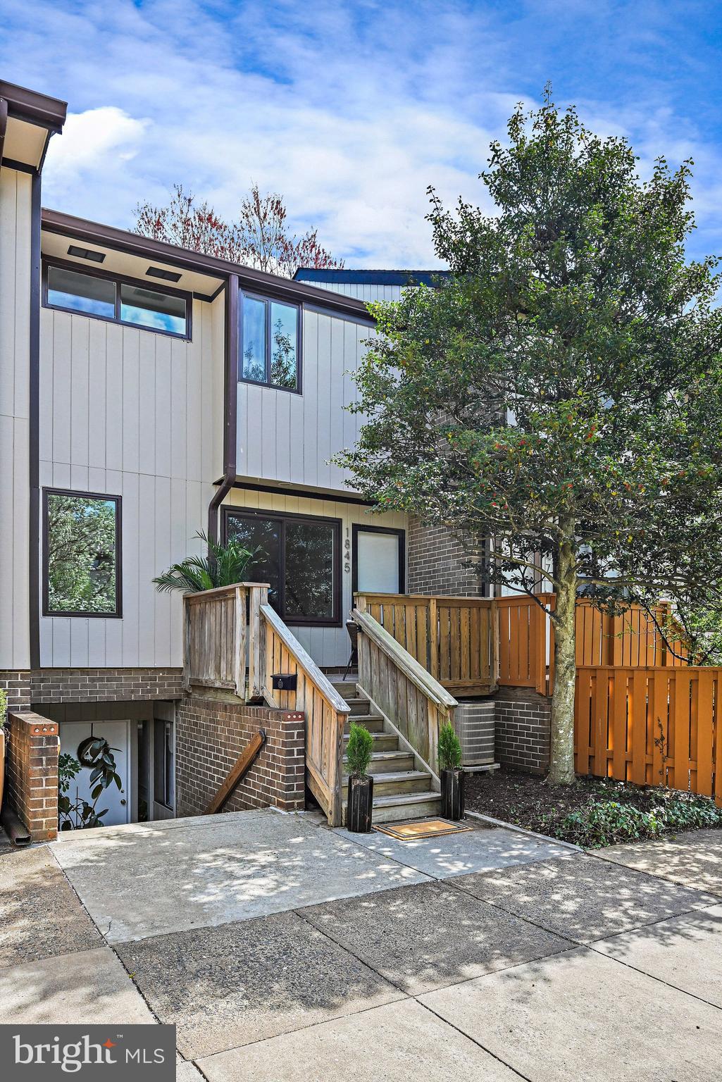 THE WESTERLIES - Residential