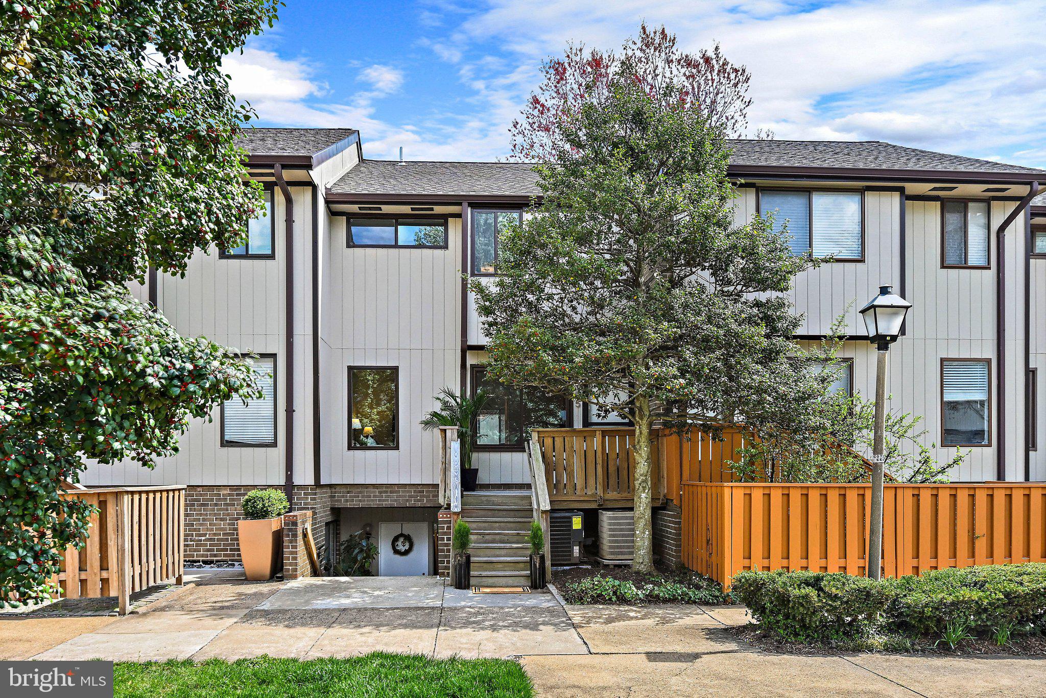 THE WESTERLIES - Residential