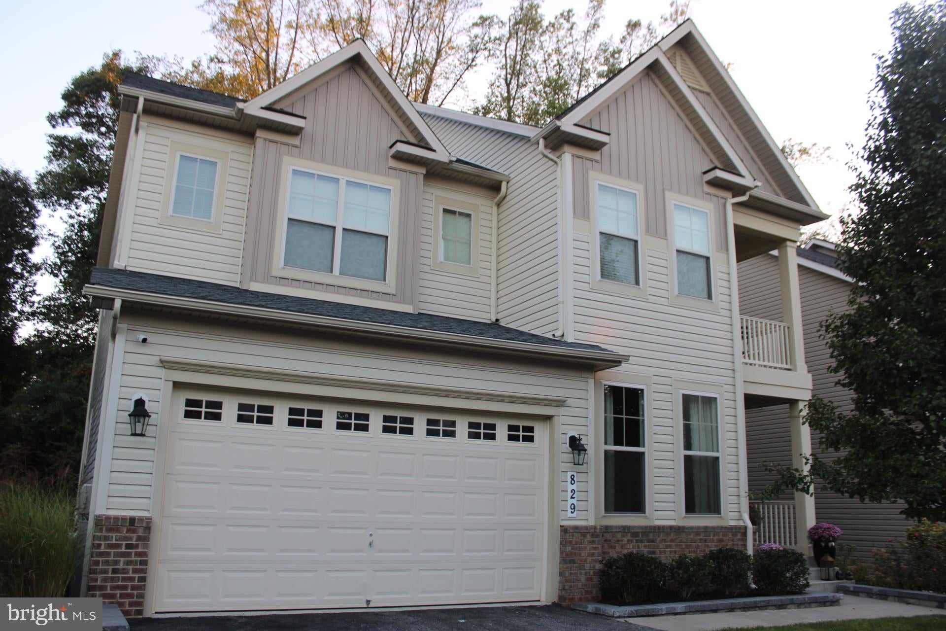 829 NANCY LYNN LANE