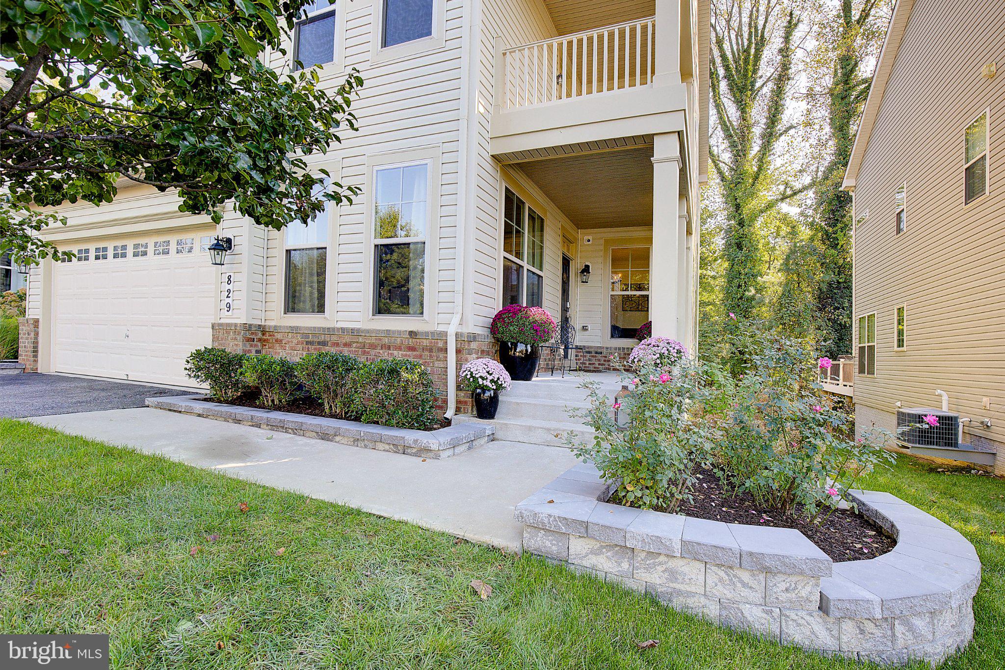829 NANCY LYNN LANE