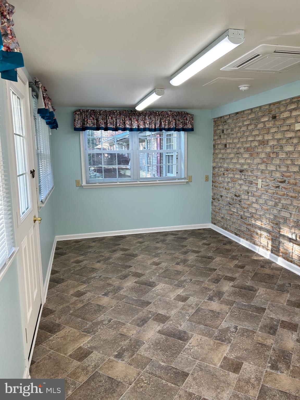 WEST IRVIN HEIGHTS - Residential