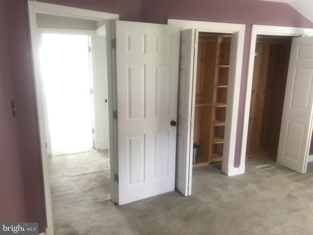 HILLCREST HEIGHTS - Residential Lease