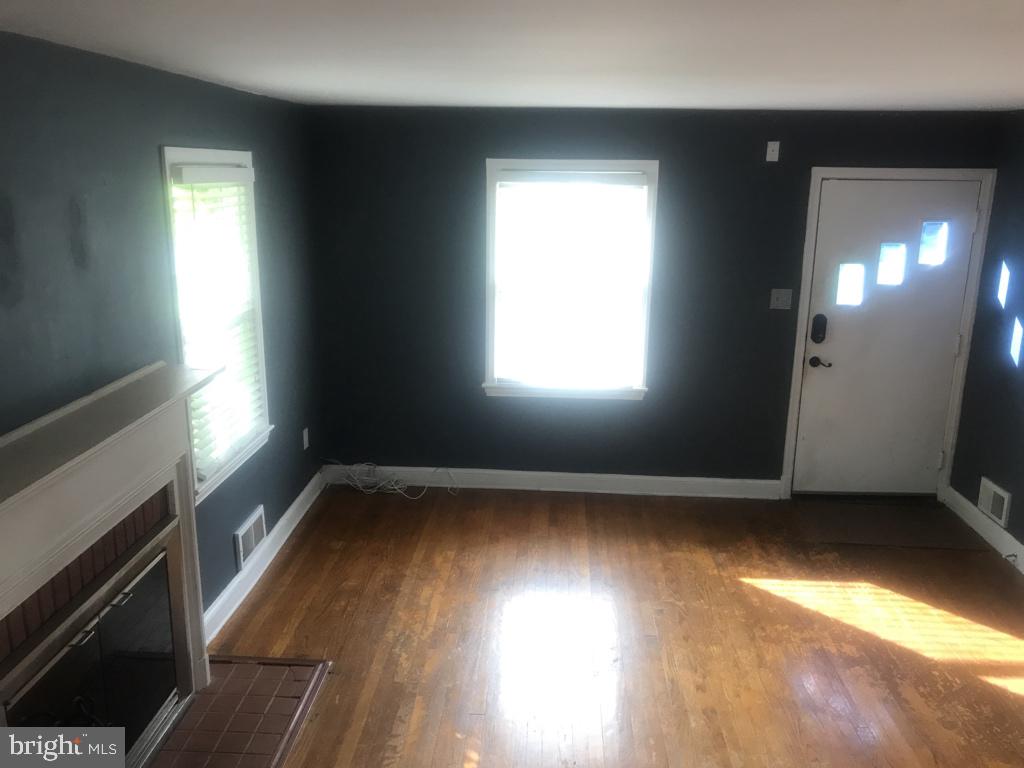 HILLCREST HEIGHTS - Residential Lease