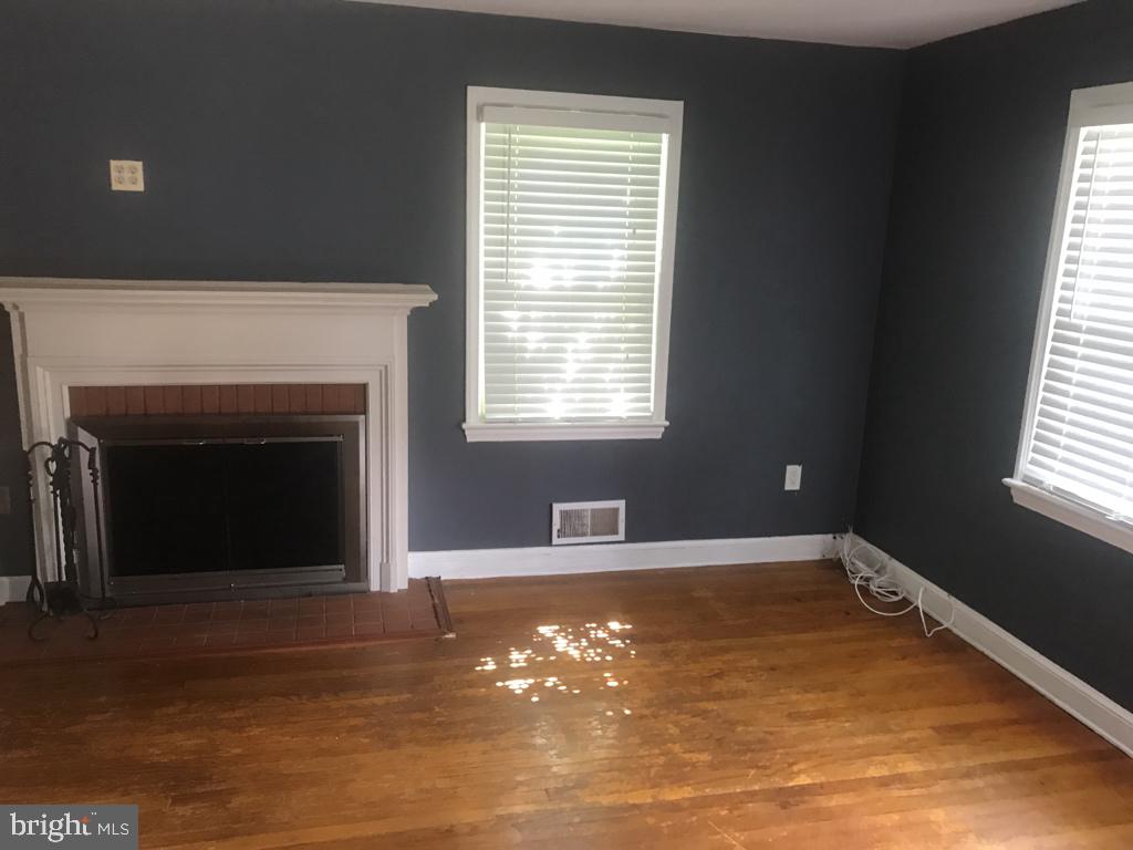 HILLCREST HEIGHTS - Residential Lease